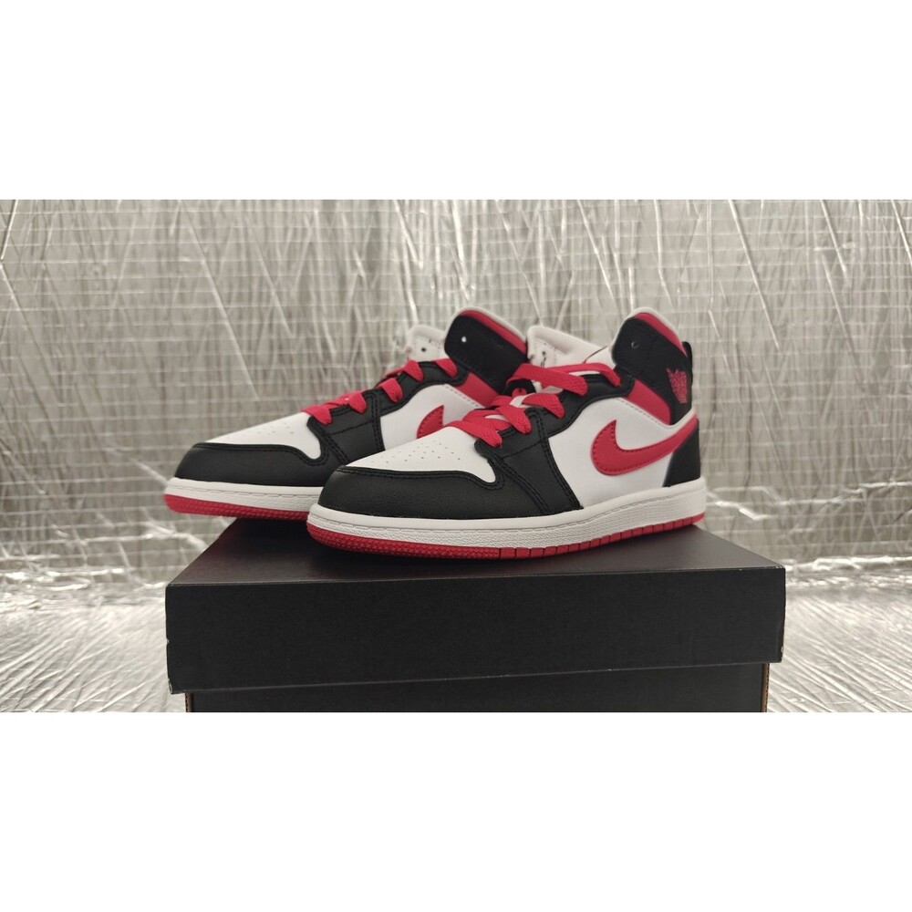 Jordan 1 Mid (PS) Black Very Berry White , 640734-016, Size 1.5Y